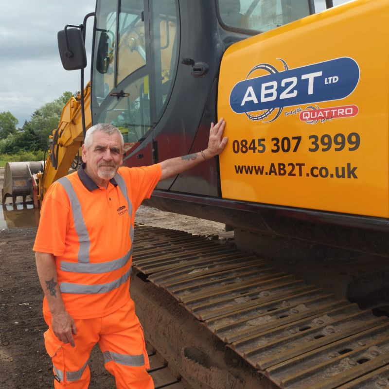 From Tank Commander to AB2T Trainer.  Jim's expert skills are being used to train the new recruits in civils.'