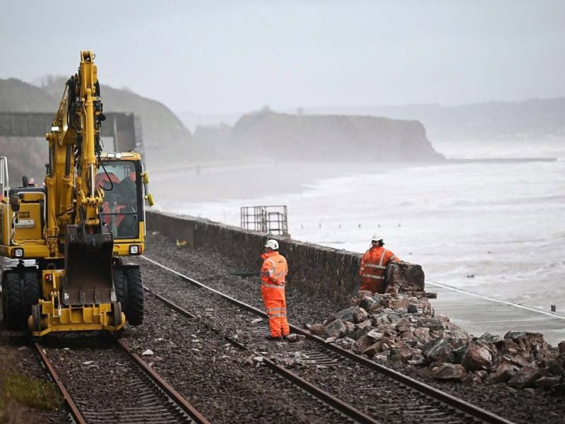 Q-Army takes urgent call to clean up coastal damage from Storm Ingrid